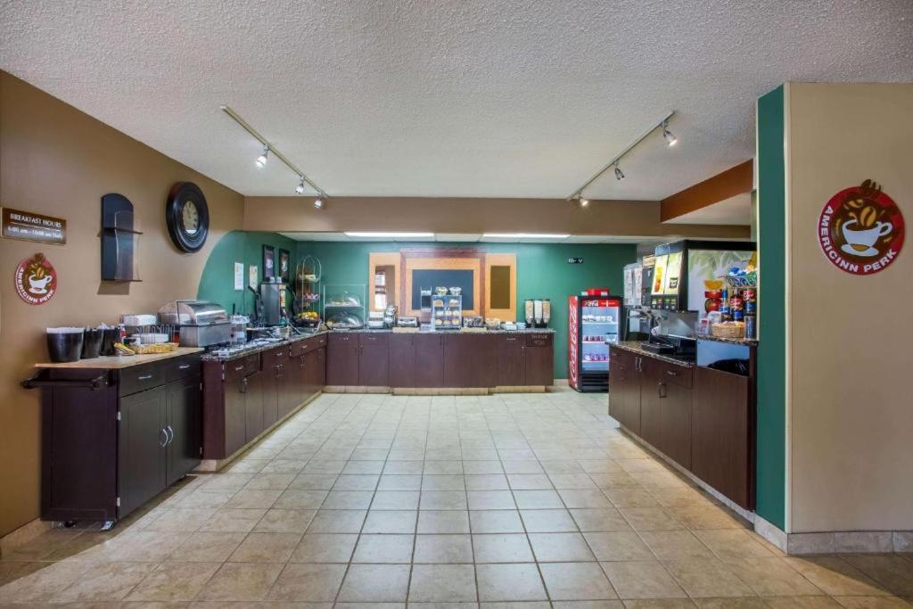 Riverfront Hotel International Falls Exterior foto
